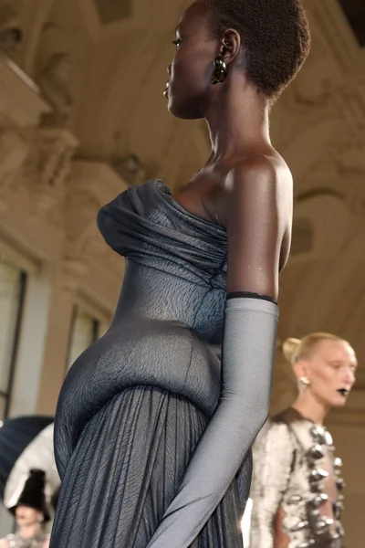 Look 31